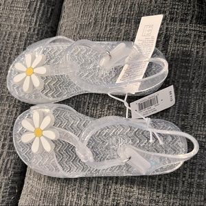 NWT, Old Navy, little girls Jellies with Daisies